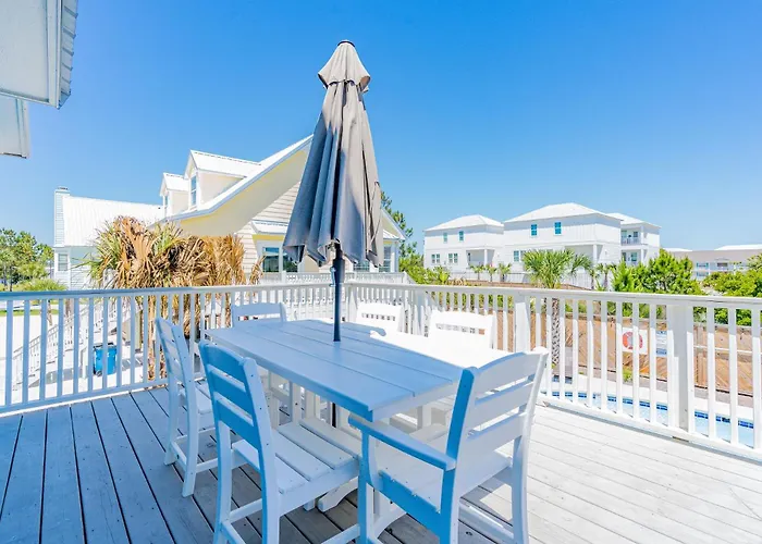 Blue Lagoon At Little Lagoon By Youngs Suncoast Apartment