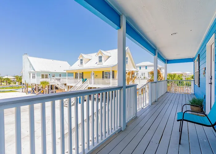 Apartment Blue Lagoon At Little Lagoon By Youngs Suncoast